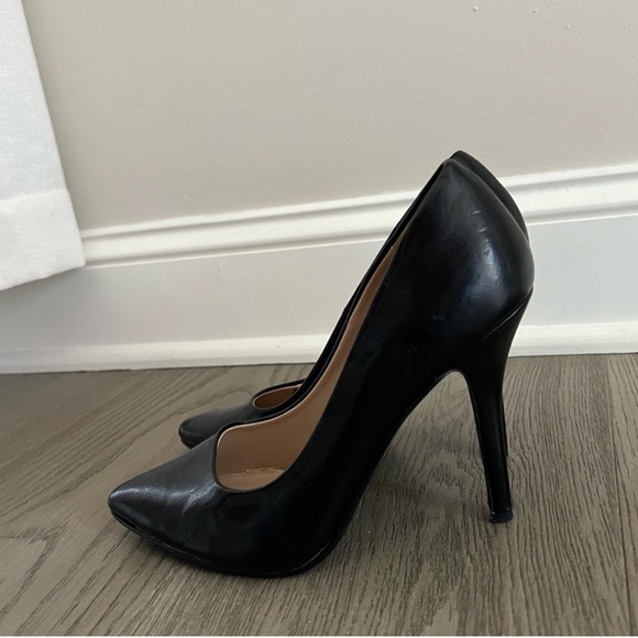 High Heels 👠 - Picture 2 of 6